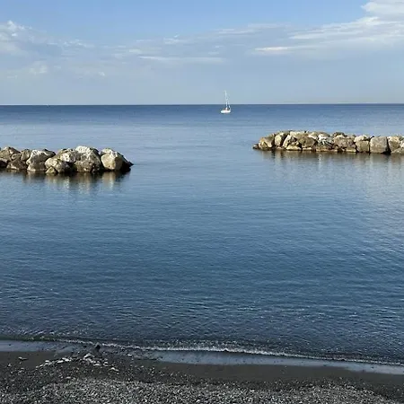 Attico Fronte Mare Residenza Matilde * Chiavari