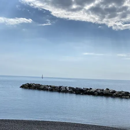 Attico Fronte Mare Residenza Matilde * Chiavari