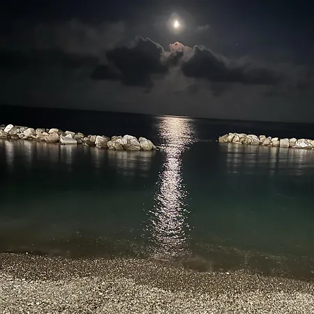 Attico Fronte Mare Residenza Matilde Apartamento *