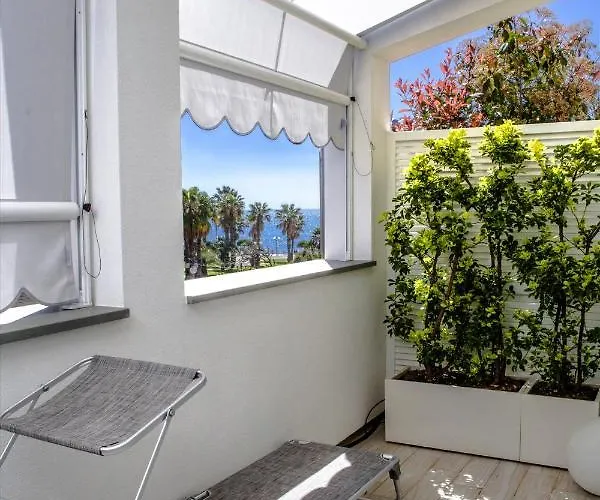 아파트 Attico Fronte Mare Residenza Matilde