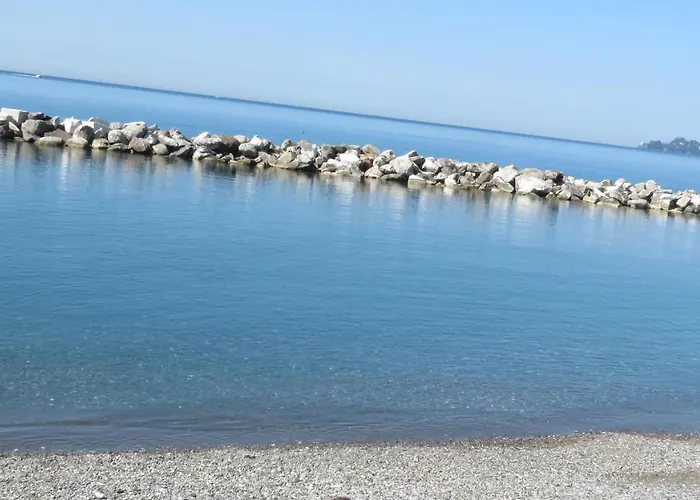 Attico Fronte Mare Residenza Matilde קיאברי
