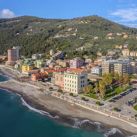 Attico Fronte Mare Residenza Matilde Апартаменты *