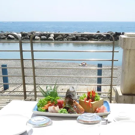 Апартаменты Attico Fronte Mare Residenza Matilde *