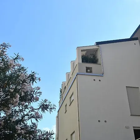 Апартаменты Attico Fronte Mare Residenza Matilde *