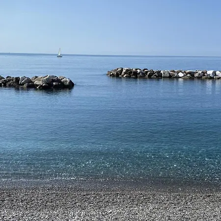 アパート Attico Fronte Mare Residenza Matilde キアーヴァリ